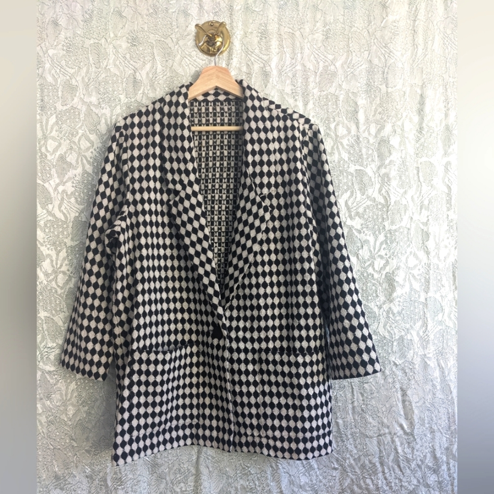 Diamond Print Black & White Oversized Blazer